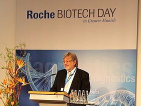 Prof. Horst Domdey, Managing Director BioM, spricht beim Roche Biotech Day 2019 in Penzberg.